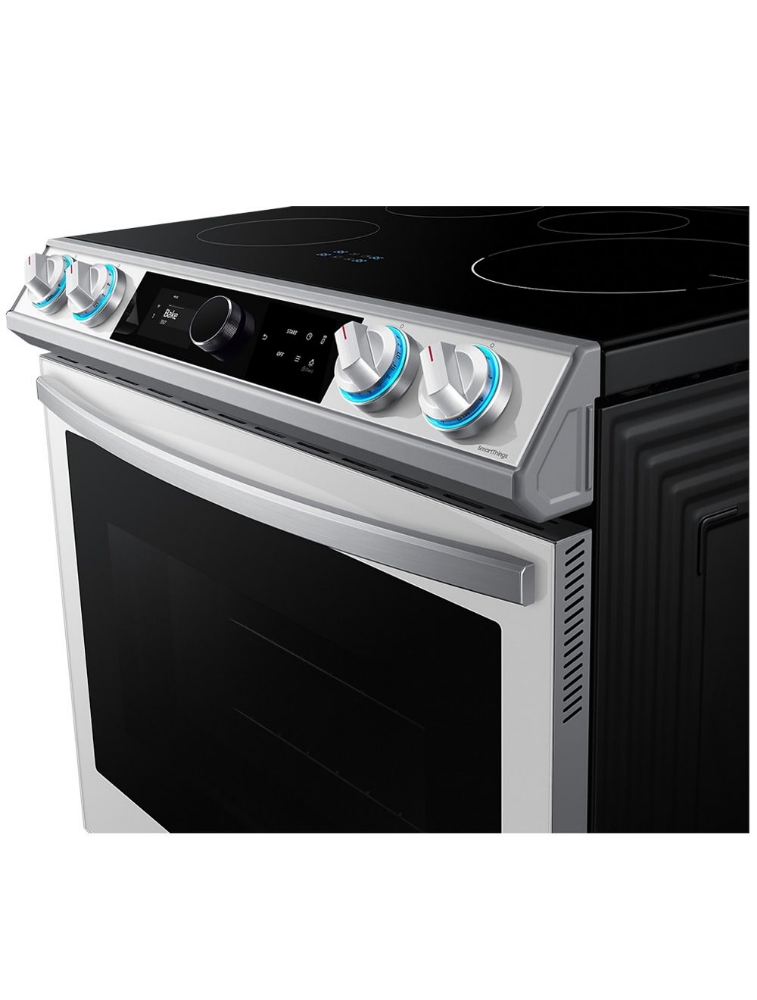 Cuisinière à induction encastrable 30 po. 6,3 pi³ avec convection Samsung BESPOKE NE63BB891112AC