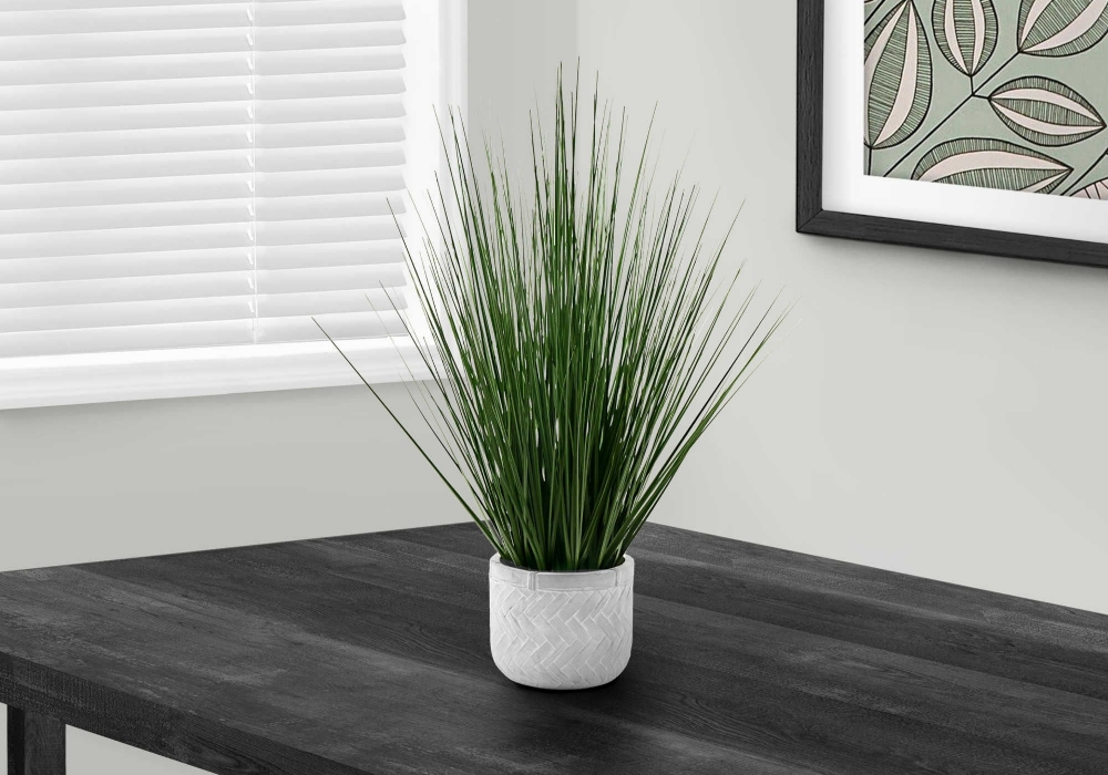 Picture of 21 Inch Artificial Grass Plant