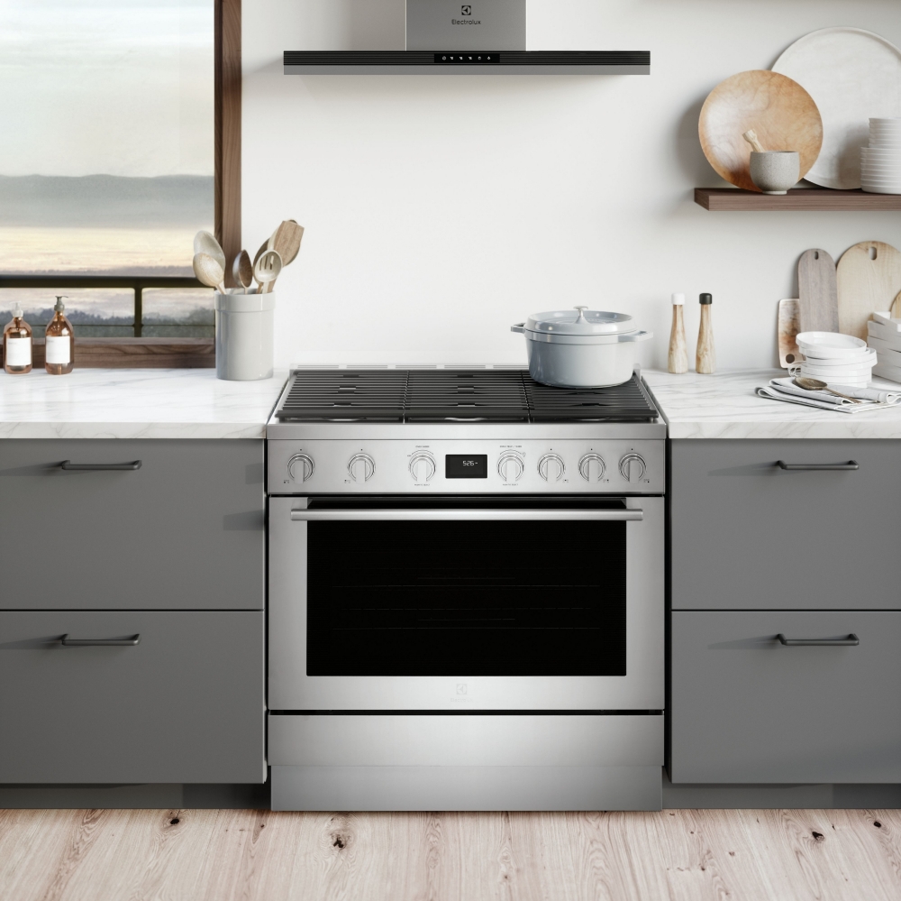 Cuisinière biénergie autoportante 36 po. 4,4 pi³ avec convection Electrolux ECFD3668AS