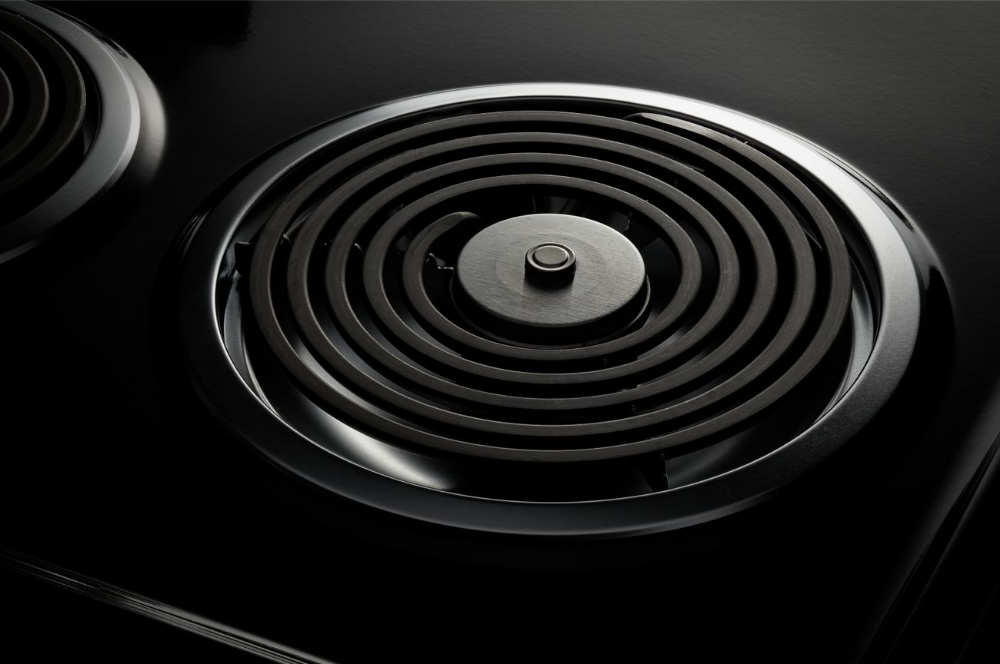 Cuisinière électrique à serpentins 30 po. 4,8 pi³ avec Bake Assist Amana YACR4303MMS